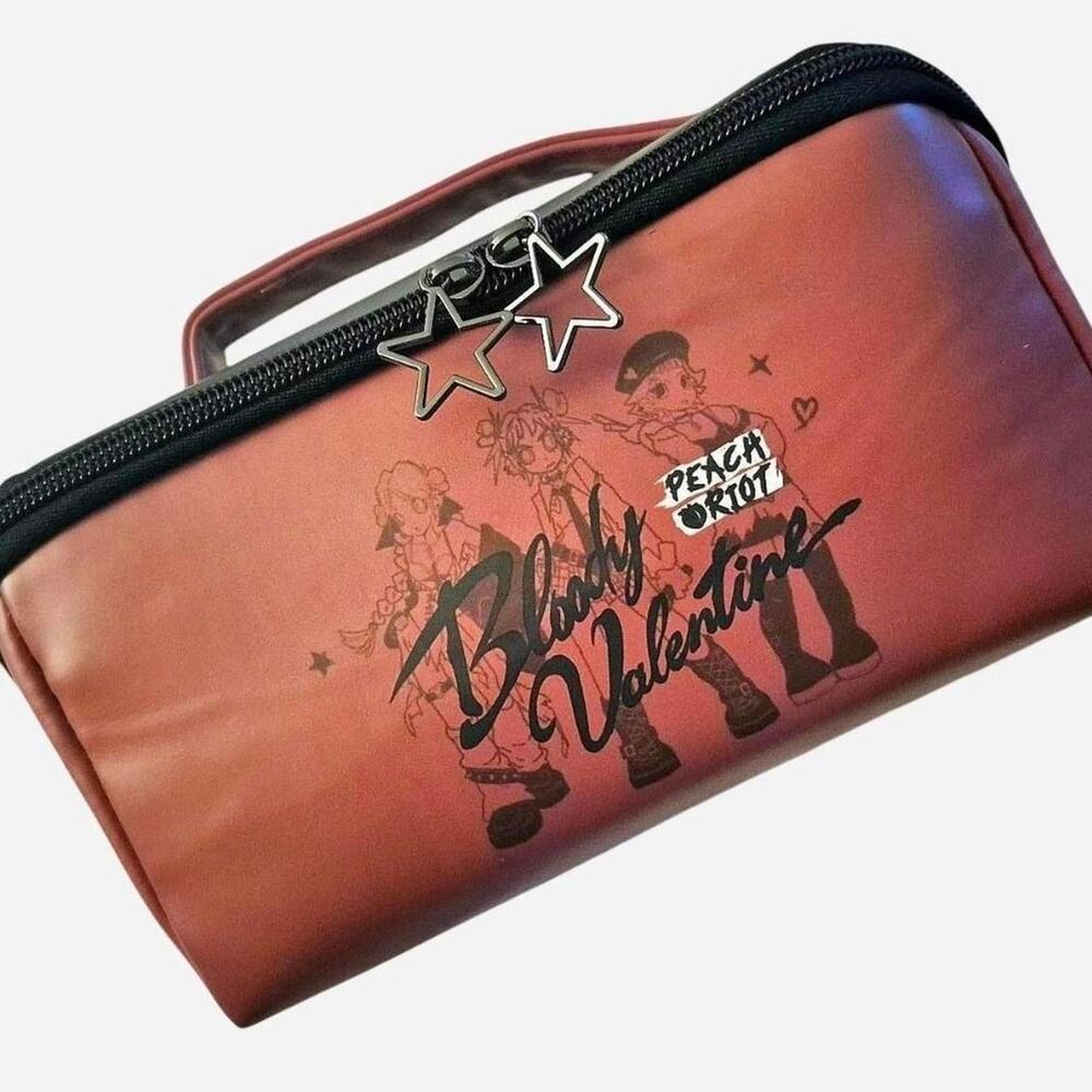 Pop mart peach riot makeup bag